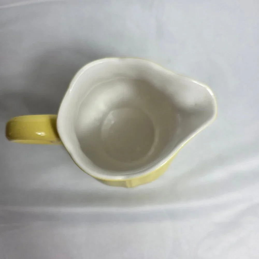 ONE Federalist by Sears Buttercup Creamer Yellow Scalloped Edge No Trim